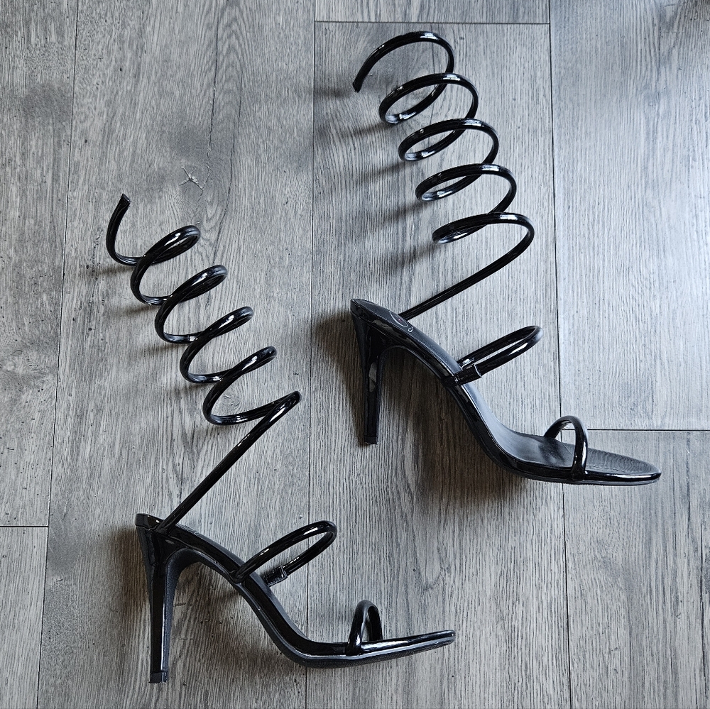 4/$20 Heart In D Black Spiral Wrap Around Strap Heels - Size 7.5